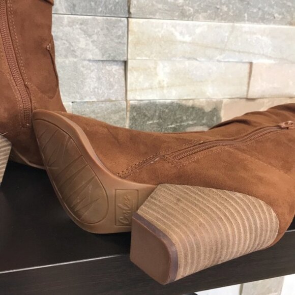 Carlos by Carlos Santana Peyton Tall Ruched Boot - Picture 7 of 7